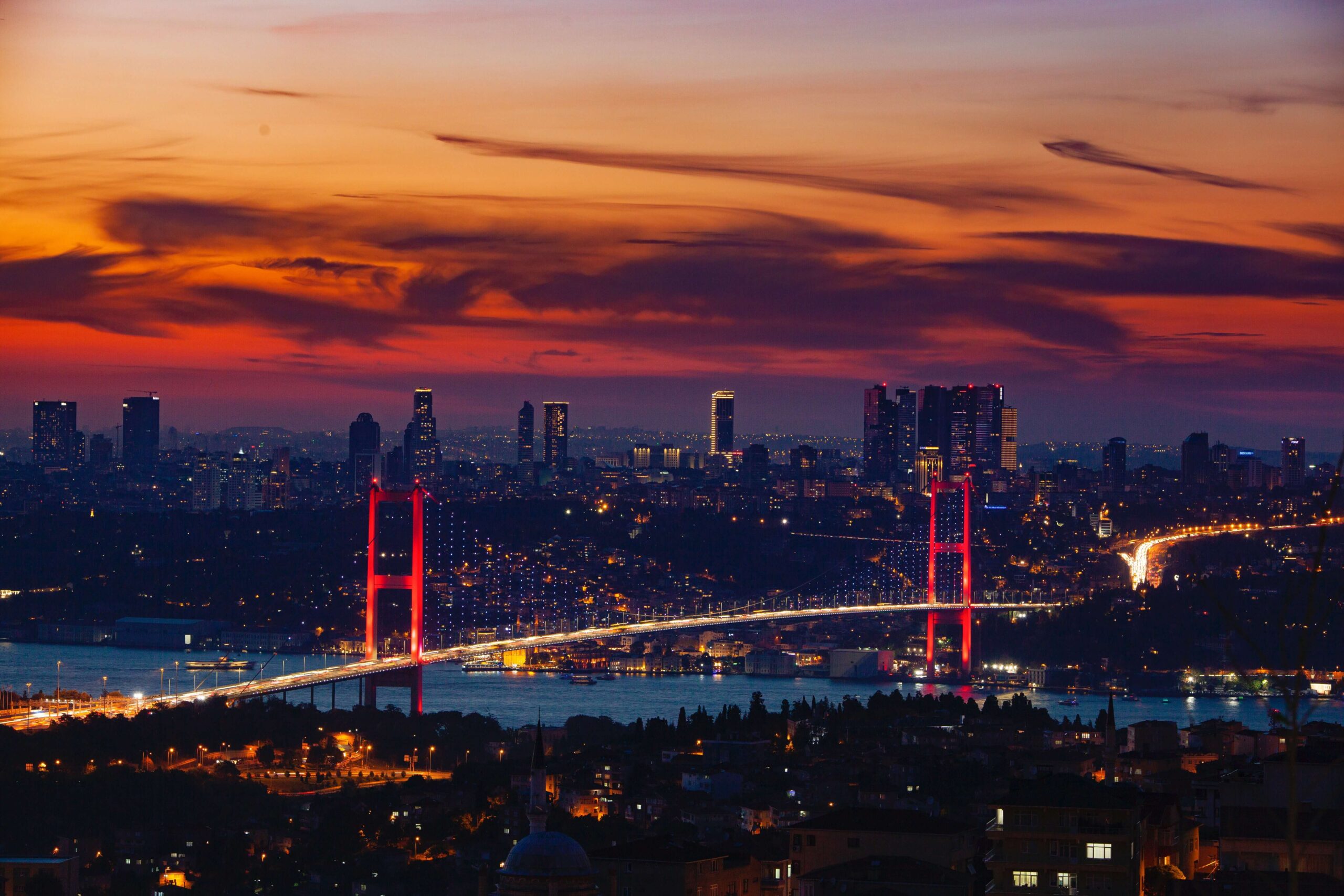 جسر السلطان محمد الفاتح The Bosphorus bridge